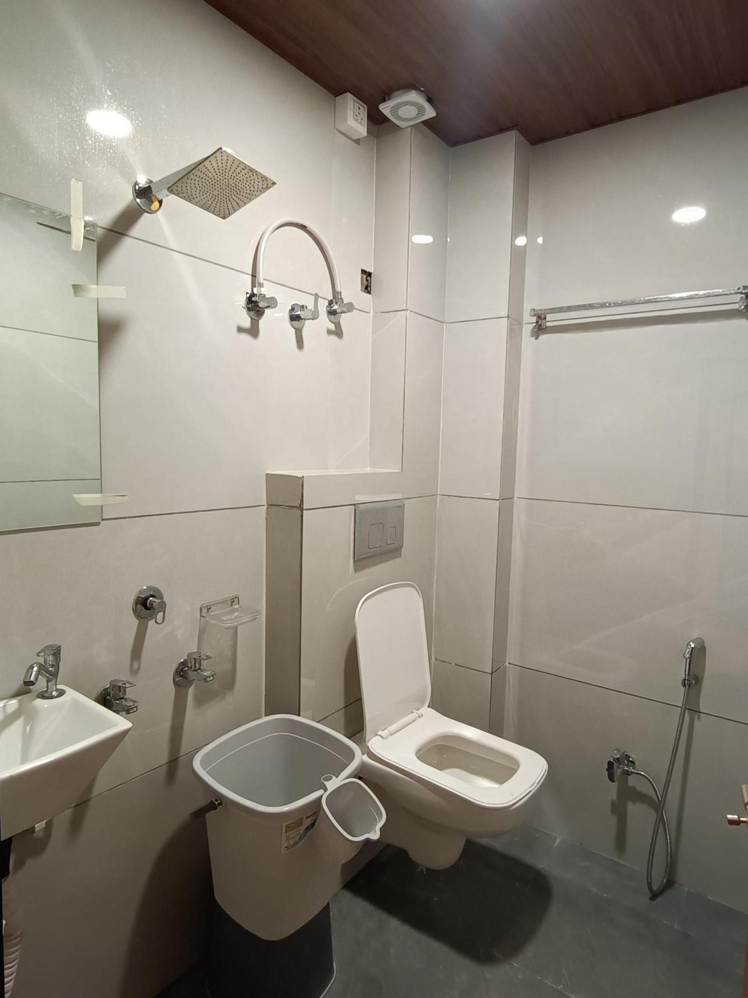 Shree Shyamraj Hotel Ujjain Ngoại thất bức ảnh
