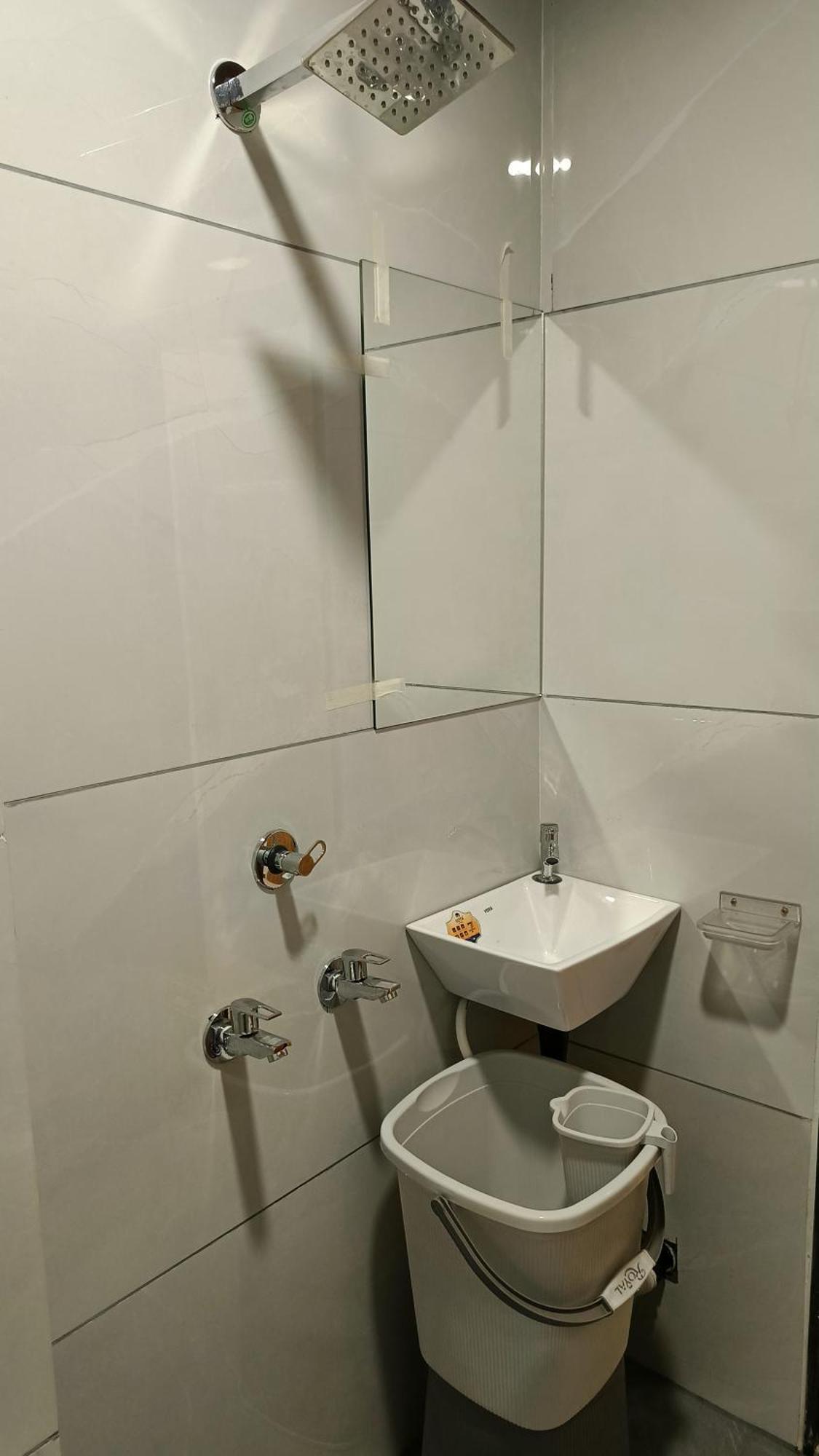 Shree Shyamraj Hotel Ujjain Ngoại thất bức ảnh