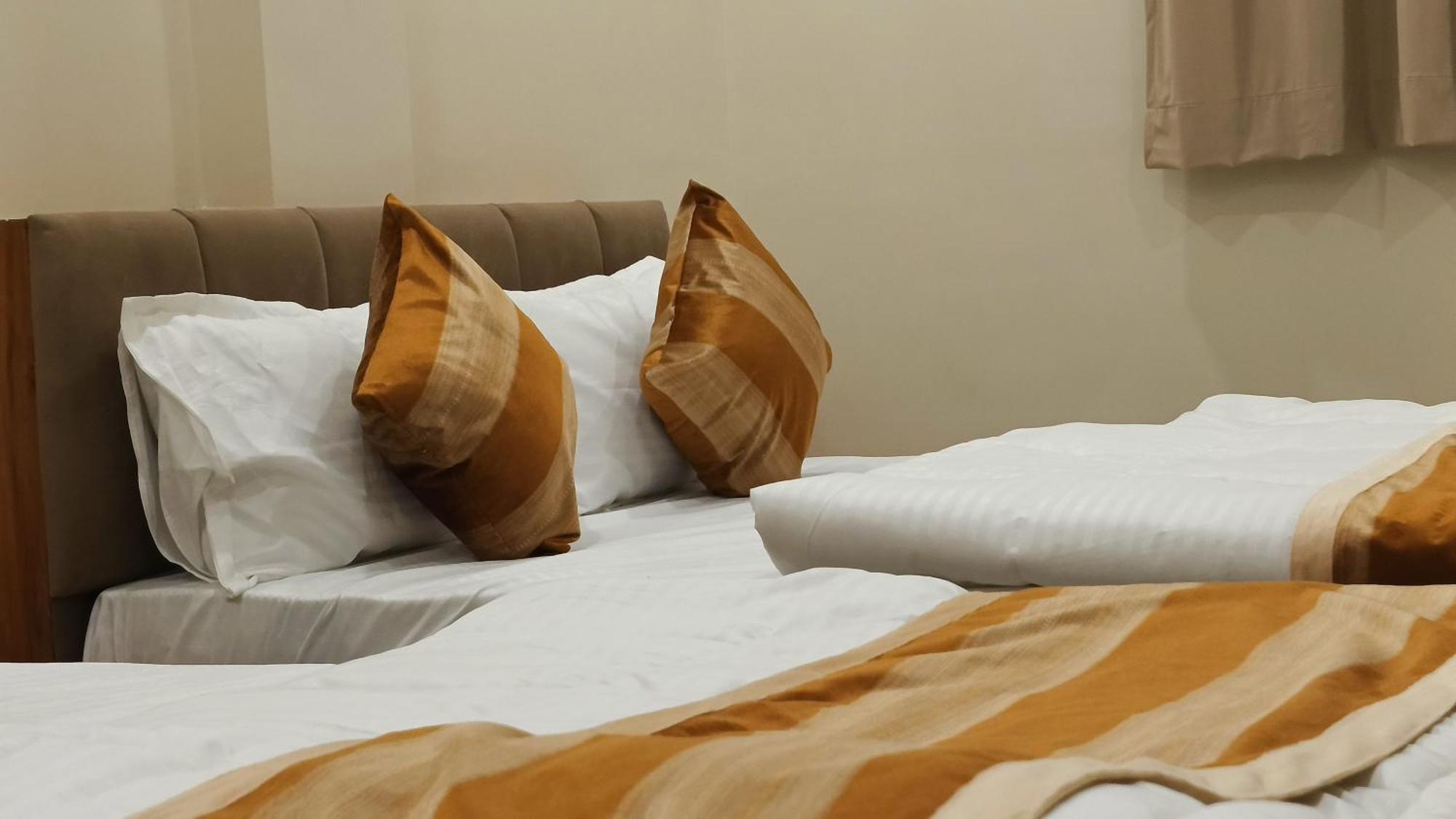 Shree Shyamraj Hotel Ujjain Ngoại thất bức ảnh