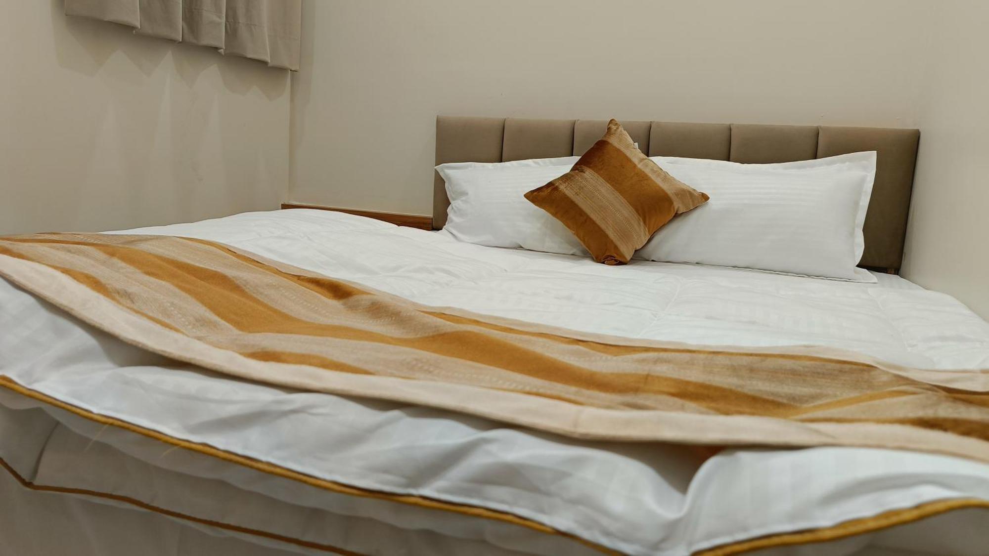 Shree Shyamraj Hotel Ujjain Ngoại thất bức ảnh